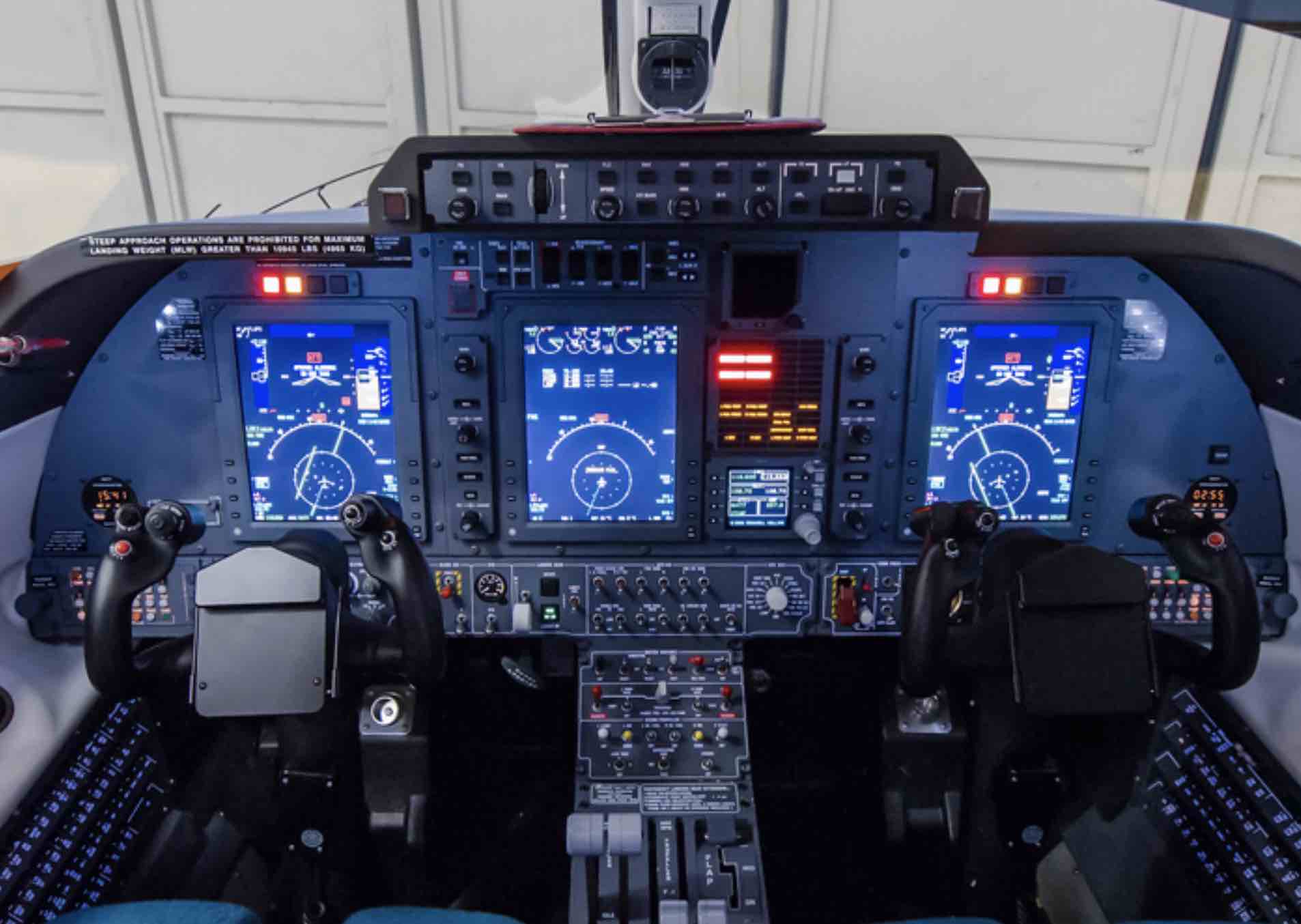 Cockpit panel