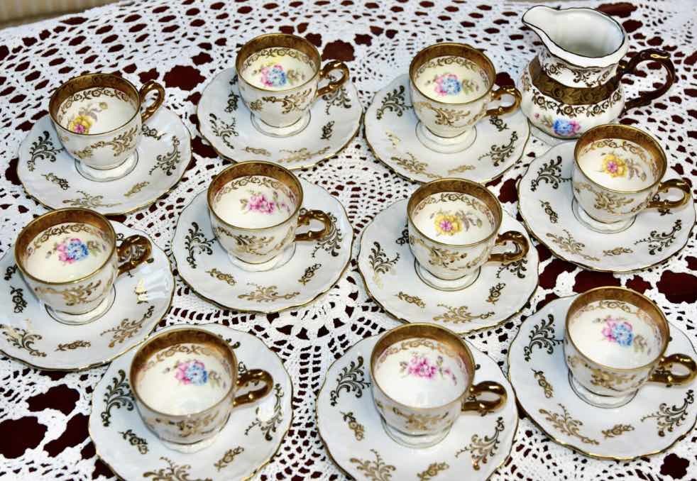 Kohviserviis portselanist